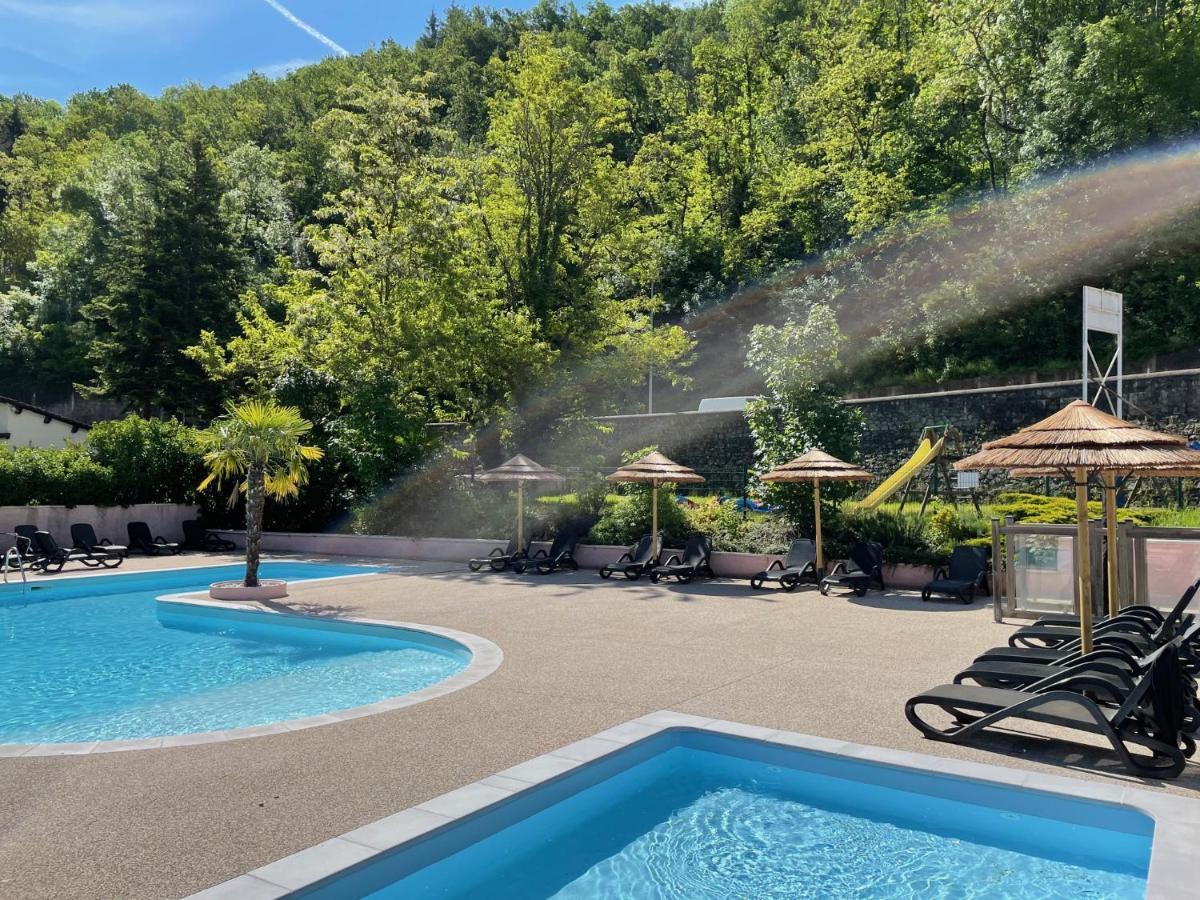 Camping Avec Piscine Et Riviere A Tournon Sur Rhone Ardeche 外观 照片